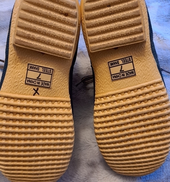 Rugged Exposure Leather Winter Duck Boot   Size 7 - Picture 9 of 10